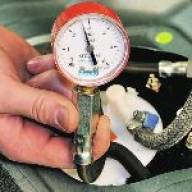 How to check the compression and fuel pressure of a Renault Duster engine