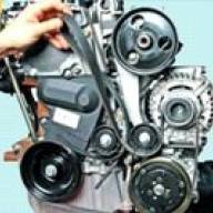 Checking and replacing the accessory drive belt Renault Sandero
