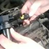 Removing and checking the sensors of the SUD car Hyundai Solaris