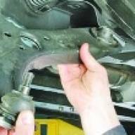 Hyundai Solaris suspension control arm and ball joint replacement