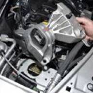 Замена опор силовой установки Renault Duster