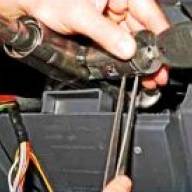 Replacement of the ignition lock and coil of the immobilizer Nissan Almera