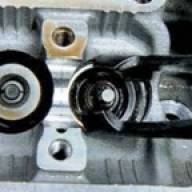 Replacement of Mazda 6 engine oil caps