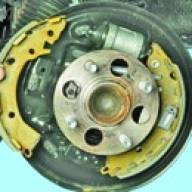 Repair of the brakes of the rear wheels of the car Hyundai Solaris