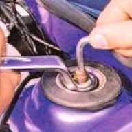 Ремонт амортостійки Renault/Dacia Sandero