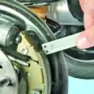 Checks of brake parts and components of the Hyundai Solaris car