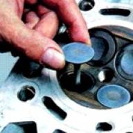 Repair of the cylinder head of the Mazda 6 car