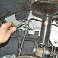 Replacement of Nissan Almera brake hoses