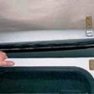 Removal of the rear door elements of the UAZ-3151, -31512, -31514, -31519