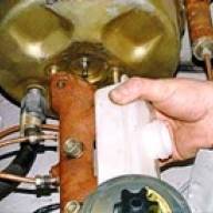 How to replace the main cylinder of brakes UAZ-3151, -31512, -31514, -31519