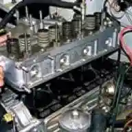 Desmontaje y reparación de la culata del motor UAZ-3151, -31512, -31514, -31519