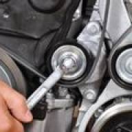 Sustitución de la correa de accesorios Nissan Almera