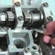 Cómo ajustar las holguras de válvulas del motor Mazda 6