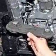 Sustitución de los soportes de la central eléctrica K4M Nissan Almera