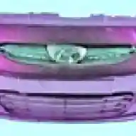 Desmontaje de guardabarros y parachoques del coche Hyundai Solaris