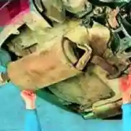 Sustitución de elementos del sistema de escape del Mazda 6