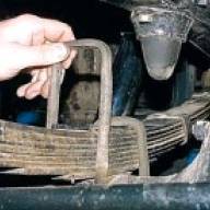 Cómo reparar la suspensión delantera de un automóvil UAZ