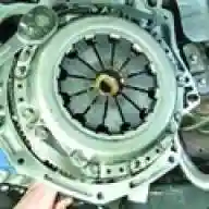 Desmontar e instalar discos de embrague Hyundai Solaris