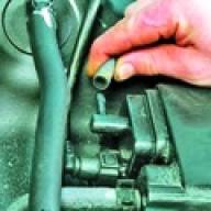 Снятие и установка адсорбера Hyundai Solaris