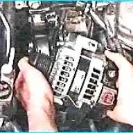 Снятие и установка генератора автомобиля Тойота Камри