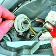 Как заменить лампочки в осветительных приборах Hyundai Solaris