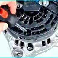 Reparatur des Generators beim Renault Logan