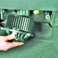 Замена электровентиляторов радиаторов двигателя и отопителя Hyundai Solaris