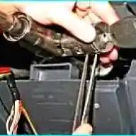 Removing the ignition switch and immobilizer coil on a Renault Logan