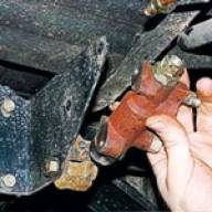 Как регулировать и заменить регулятор давления тормозов УАЗ-3151, -31512, -31514, -31519