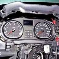 Démontage du combiné d'instruments du Renault Duster