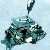 Снятие селектора и тросов управления коробкой передач Мазда 6